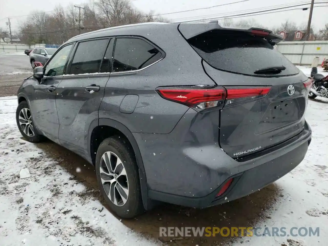 3 Photograph of a damaged car 5TDGZRBH9LS011415 TOYOTA HIGHLANDER 2020