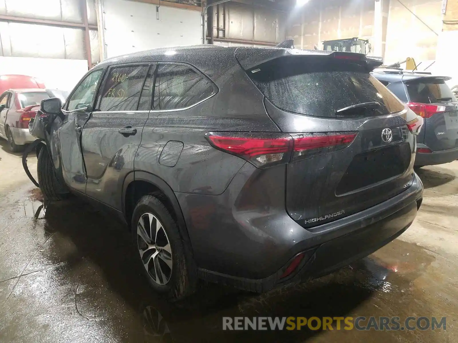 3 Photograph of a damaged car 5TDGZRBH9LS012628 TOYOTA HIGHLANDER 2020