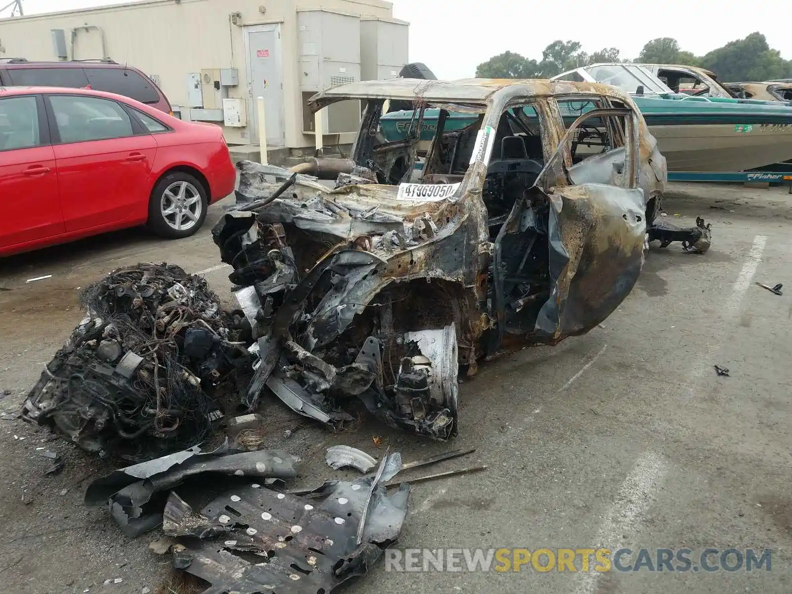 2 Photograph of a damaged car 5TDGZRBH9LS016856 TOYOTA HIGHLANDER 2020