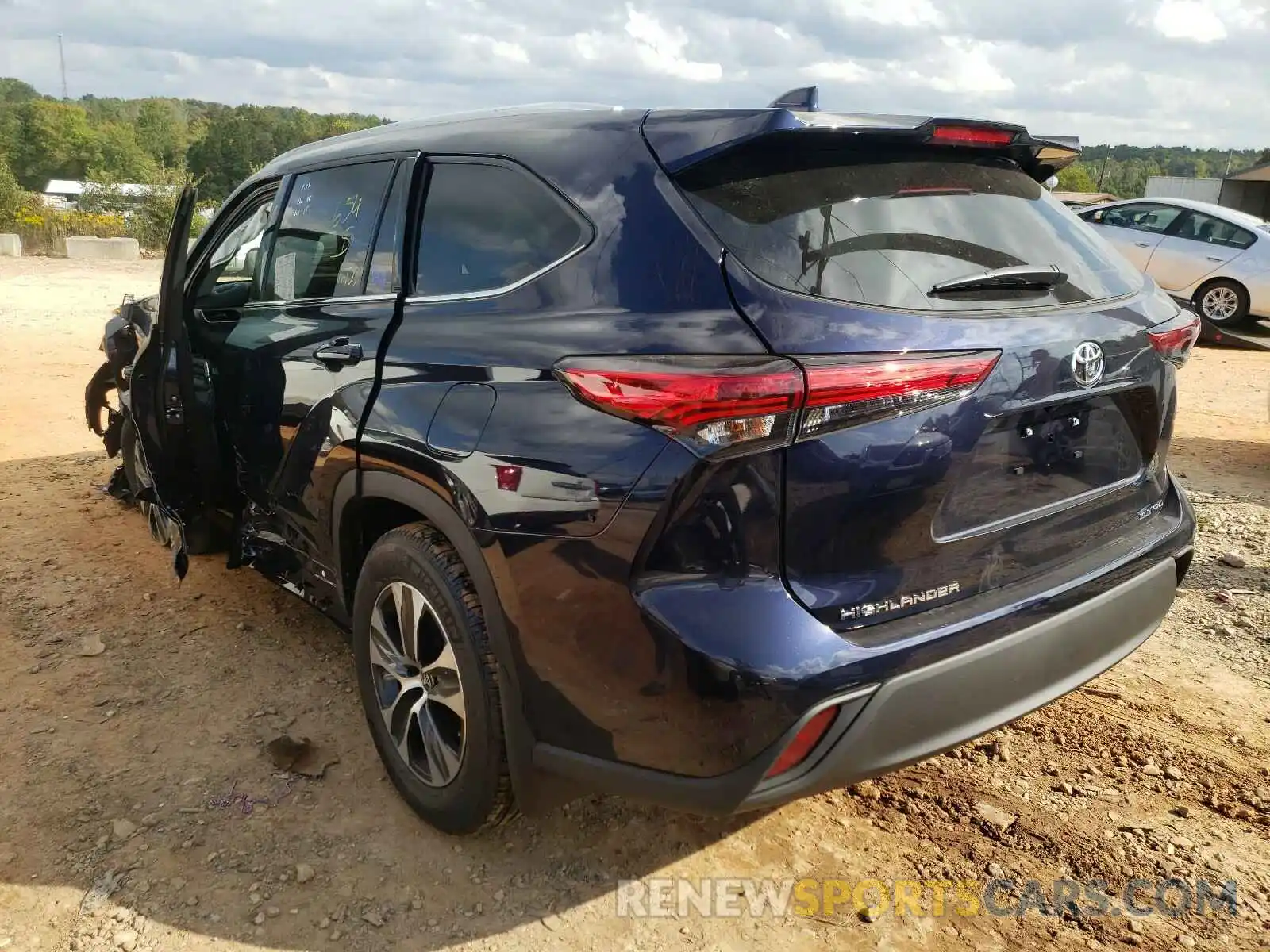 3 Photograph of a damaged car 5TDGZRBH9LS028411 TOYOTA HIGHLANDER 2020