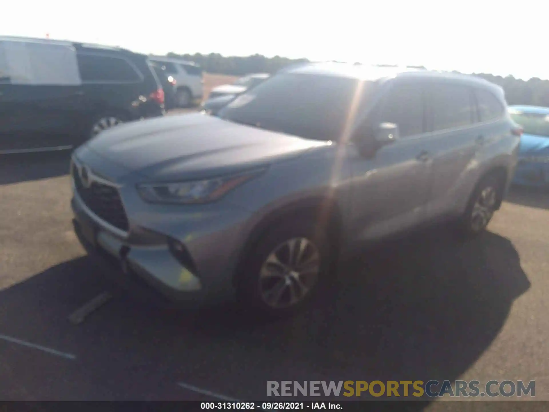 2 Photograph of a damaged car 5TDGZRBH9LS031132 TOYOTA HIGHLANDER 2020