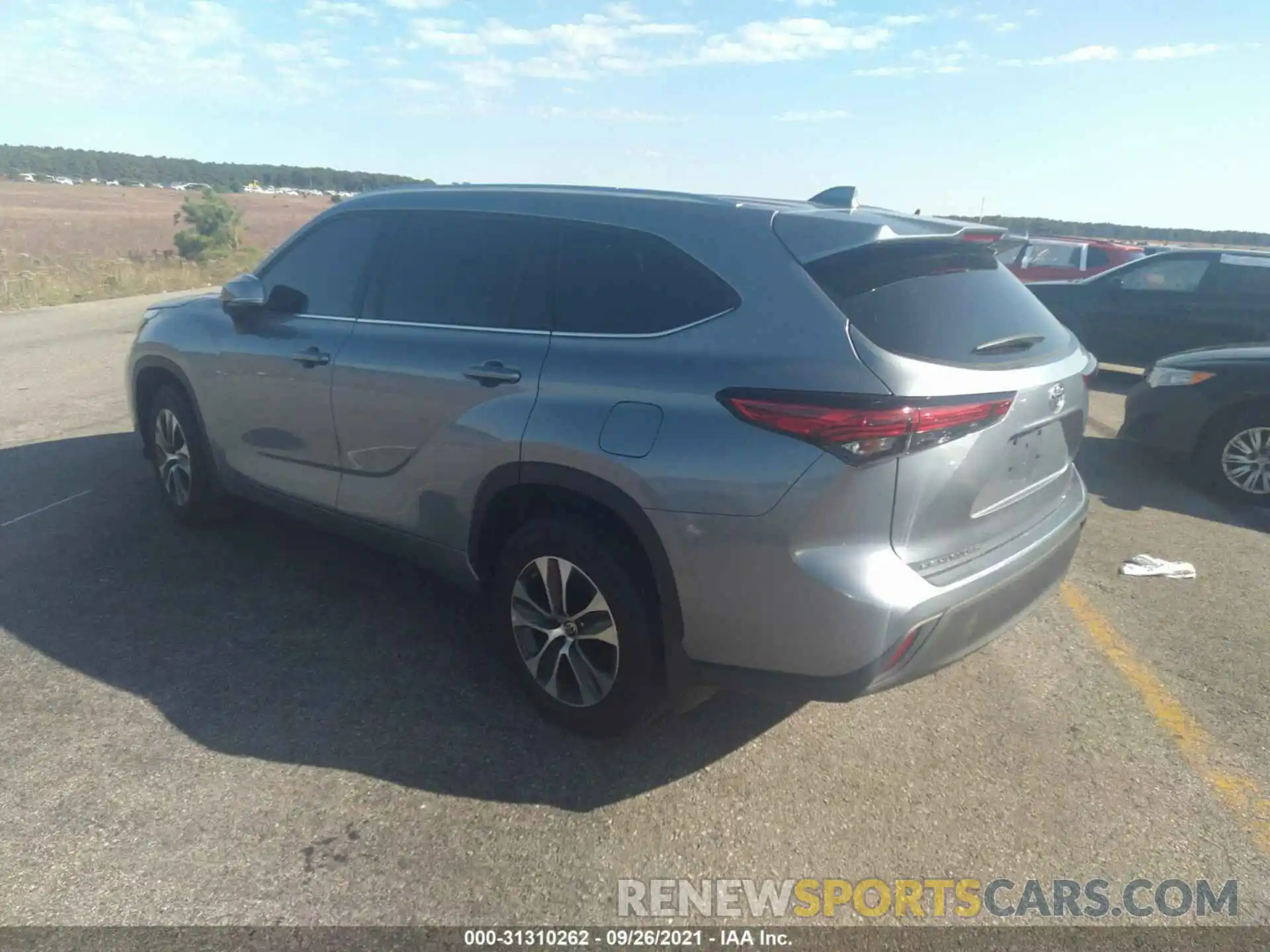 3 Photograph of a damaged car 5TDGZRBH9LS031132 TOYOTA HIGHLANDER 2020