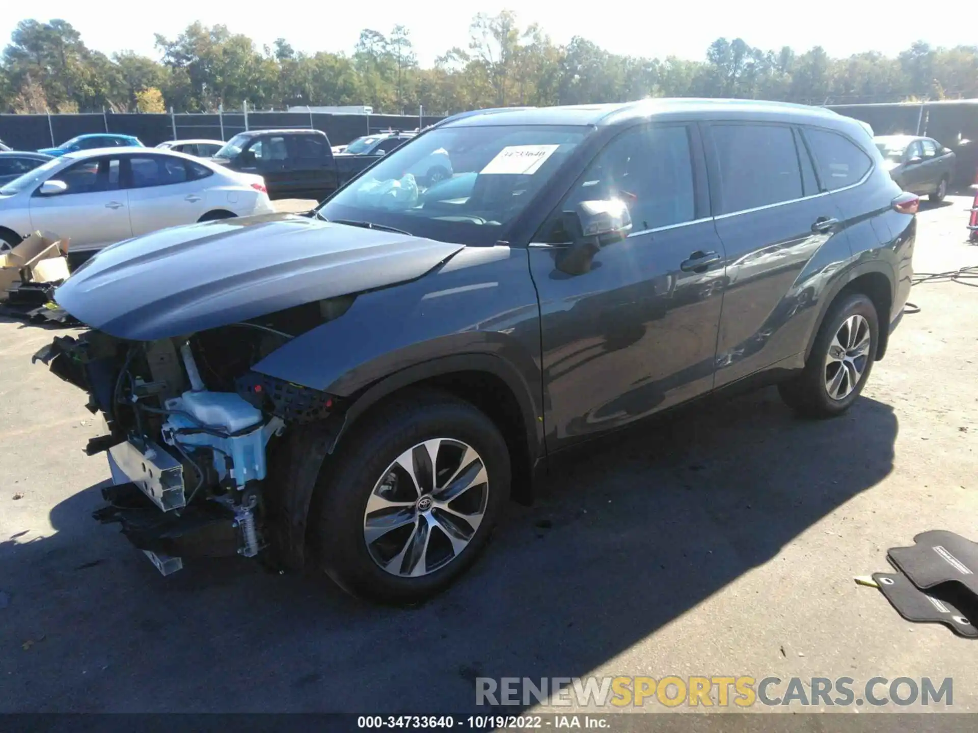 2 Photograph of a damaged car 5TDGZRBH9LS034855 TOYOTA HIGHLANDER 2020