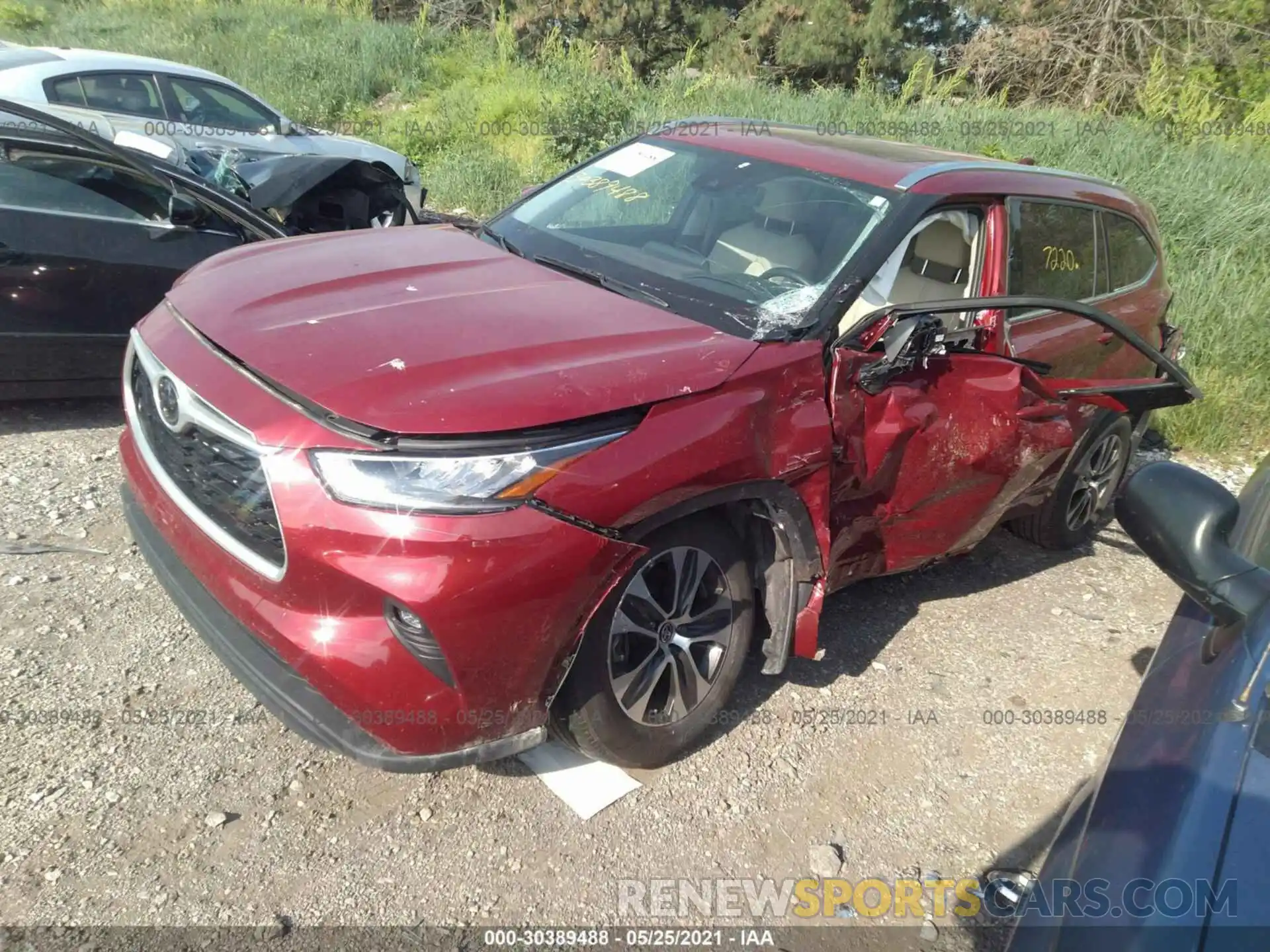 2 Photograph of a damaged car 5TDGZRBH9LS042048 TOYOTA HIGHLANDER 2020