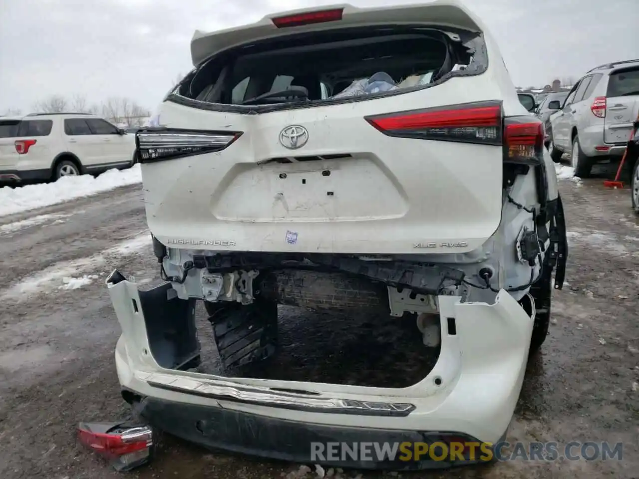 9 Photograph of a damaged car 5TDGZRBH9LS044446 TOYOTA HIGHLANDER 2020