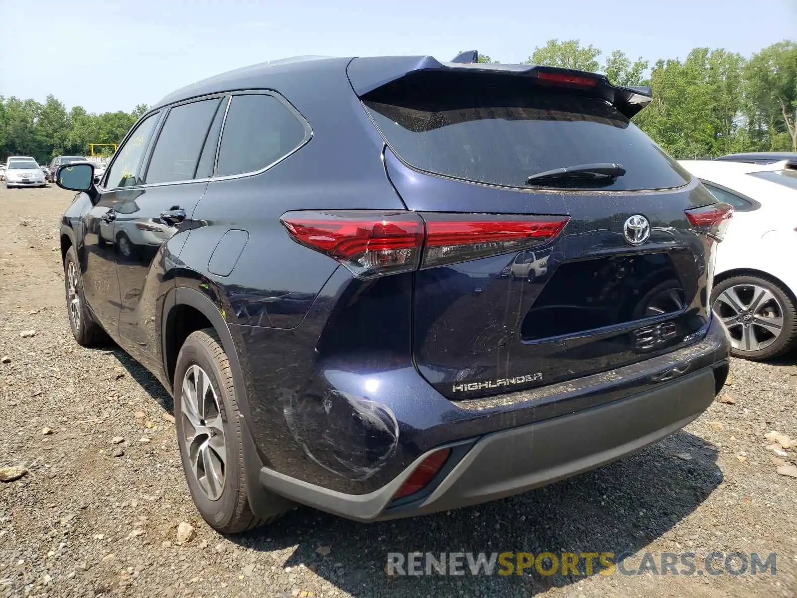 3 Photograph of a damaged car 5TDGZRBH9LS053860 TOYOTA HIGHLANDER 2020