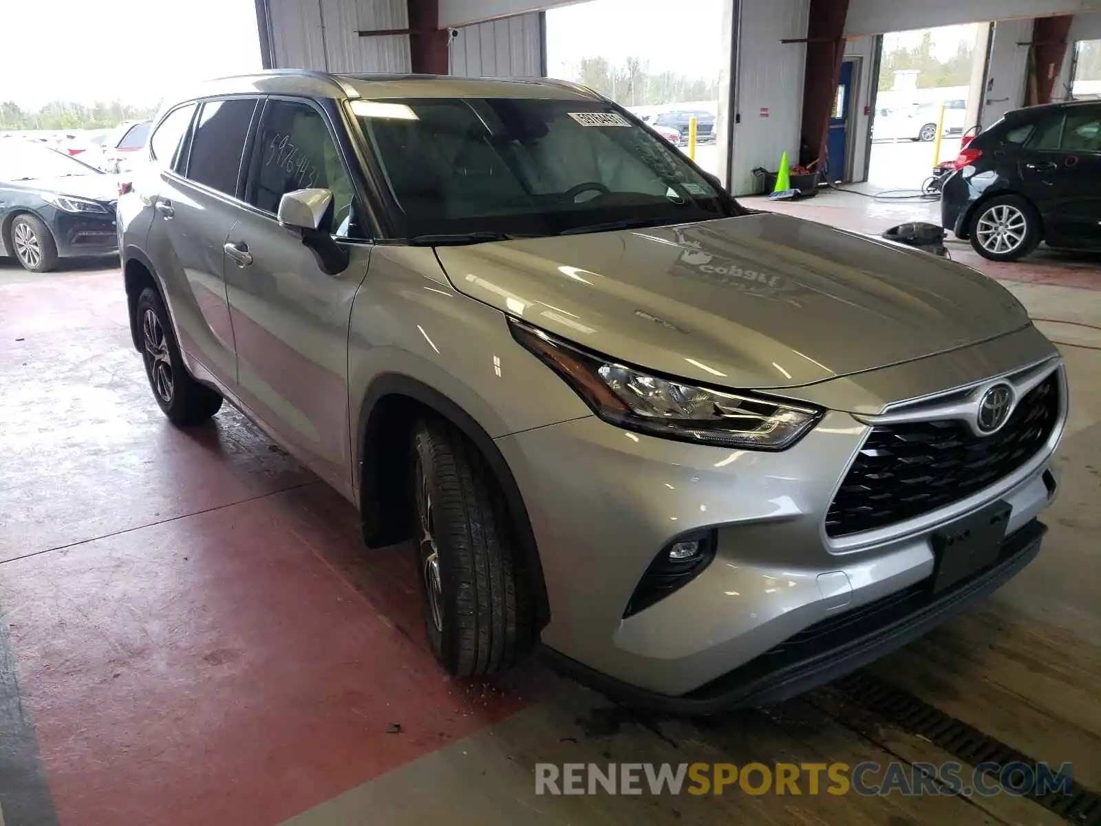 1 Photograph of a damaged car 5TDGZRBH9LS505242 TOYOTA HIGHLANDER 2020