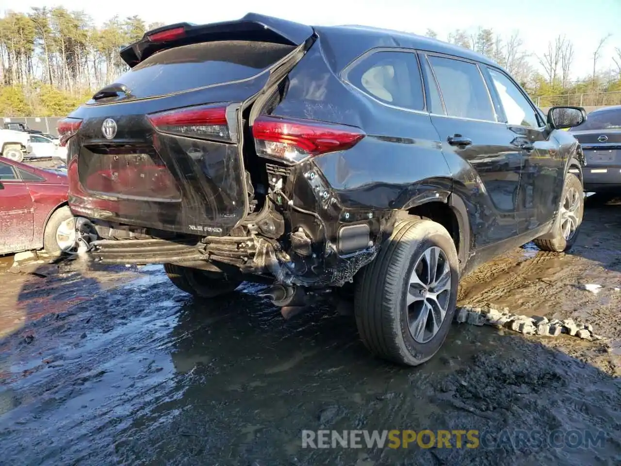 4 Photograph of a damaged car 5TDGZRBH9LS512966 TOYOTA HIGHLANDER 2020