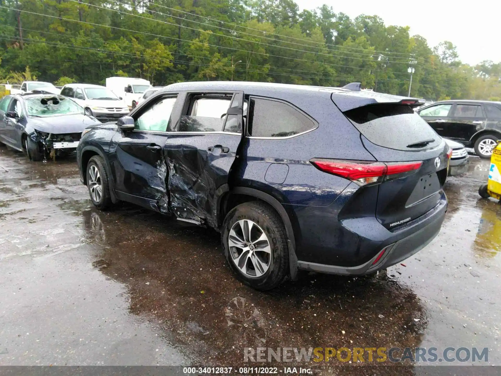 3 Photograph of a damaged car 5TDGZRBHXLS000309 TOYOTA HIGHLANDER 2020