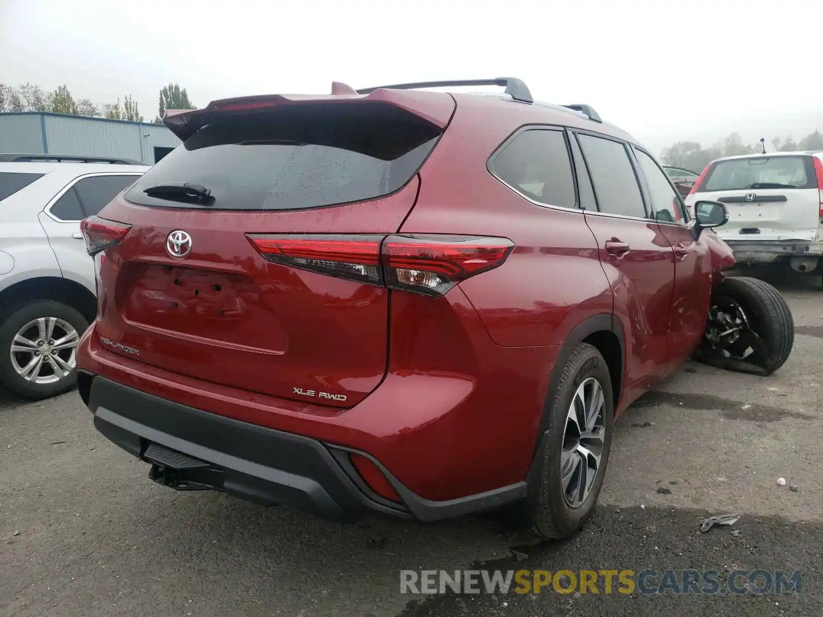 4 Photograph of a damaged car 5TDGZRBHXLS002416 TOYOTA HIGHLANDER 2020