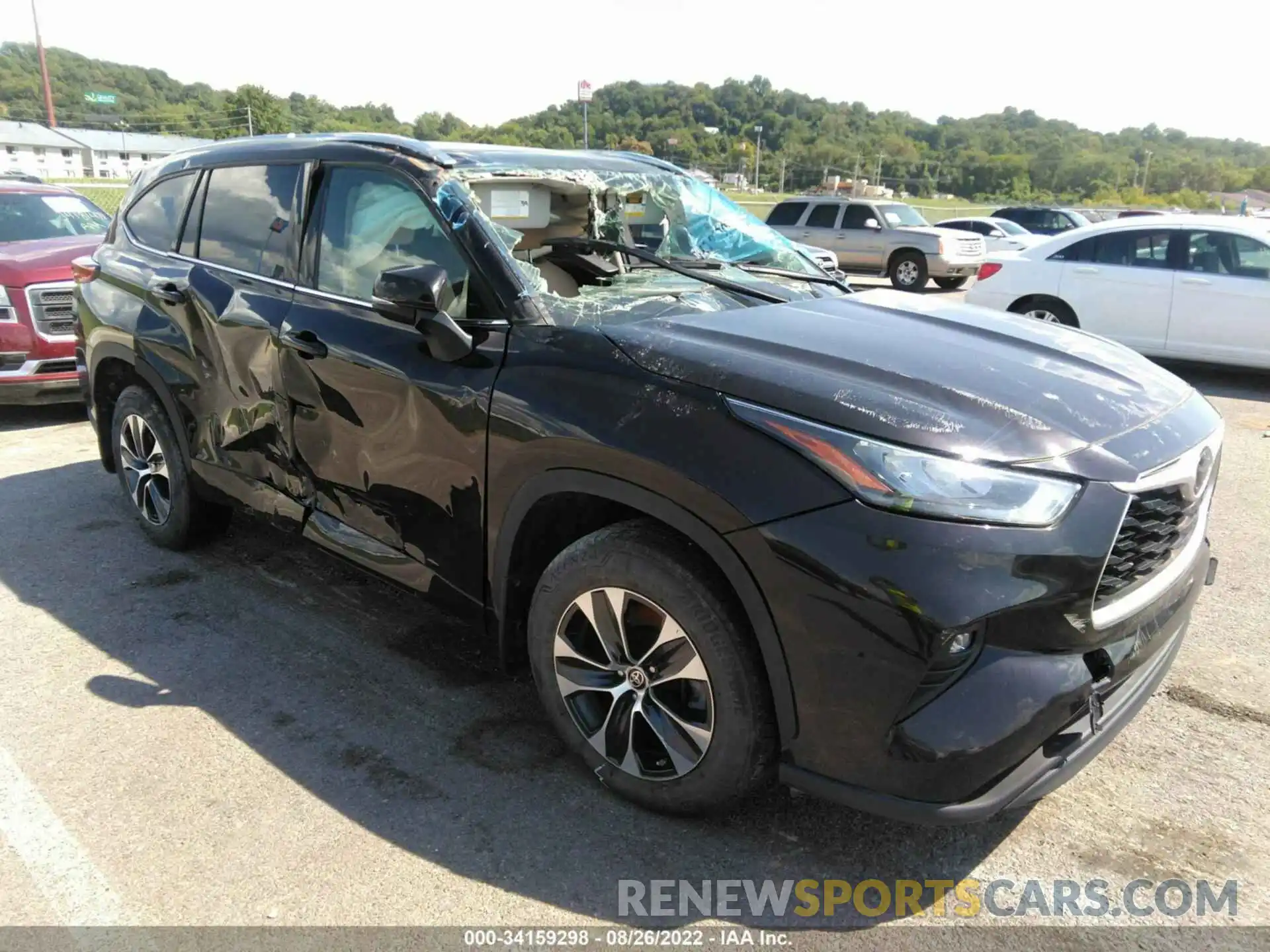 1 Photograph of a damaged car 5TDGZRBHXLS012492 TOYOTA HIGHLANDER 2020