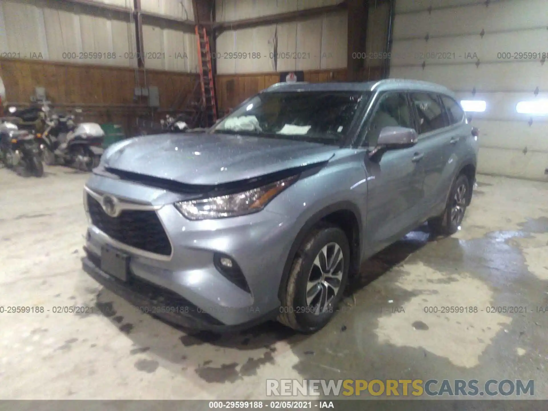 2 Photograph of a damaged car 5TDGZRBHXLS017675 TOYOTA HIGHLANDER 2020