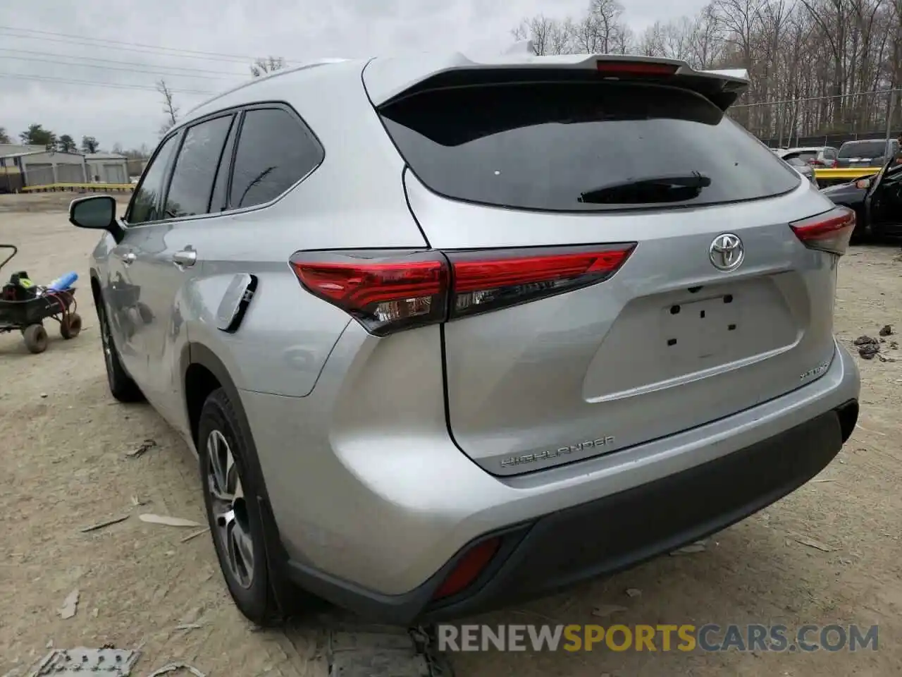 3 Photograph of a damaged car 5TDGZRBHXLS020270 TOYOTA HIGHLANDER 2020