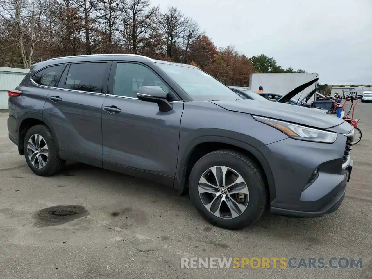 4 Photograph of a damaged car 5TDGZRBHXLS022262 TOYOTA HIGHLANDER 2020