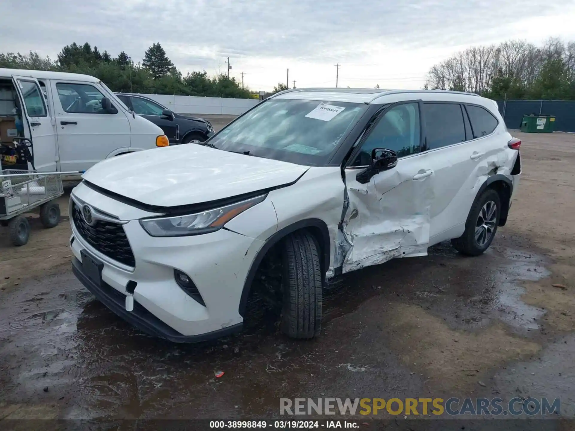 2 Photograph of a damaged car 5TDGZRBHXLS025565 TOYOTA HIGHLANDER 2020