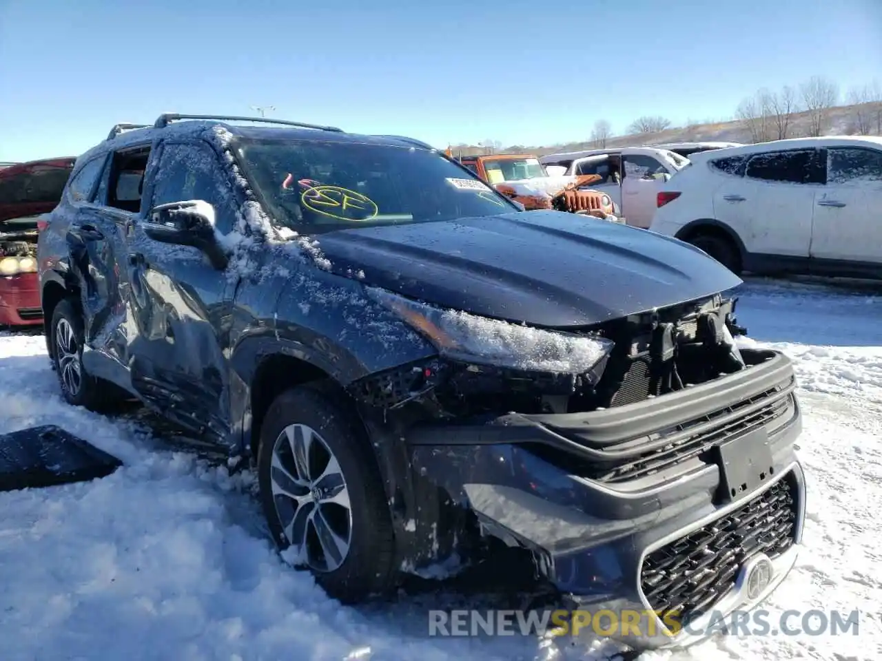 1 Photograph of a damaged car 5TDGZRBHXLS030670 TOYOTA HIGHLANDER 2020