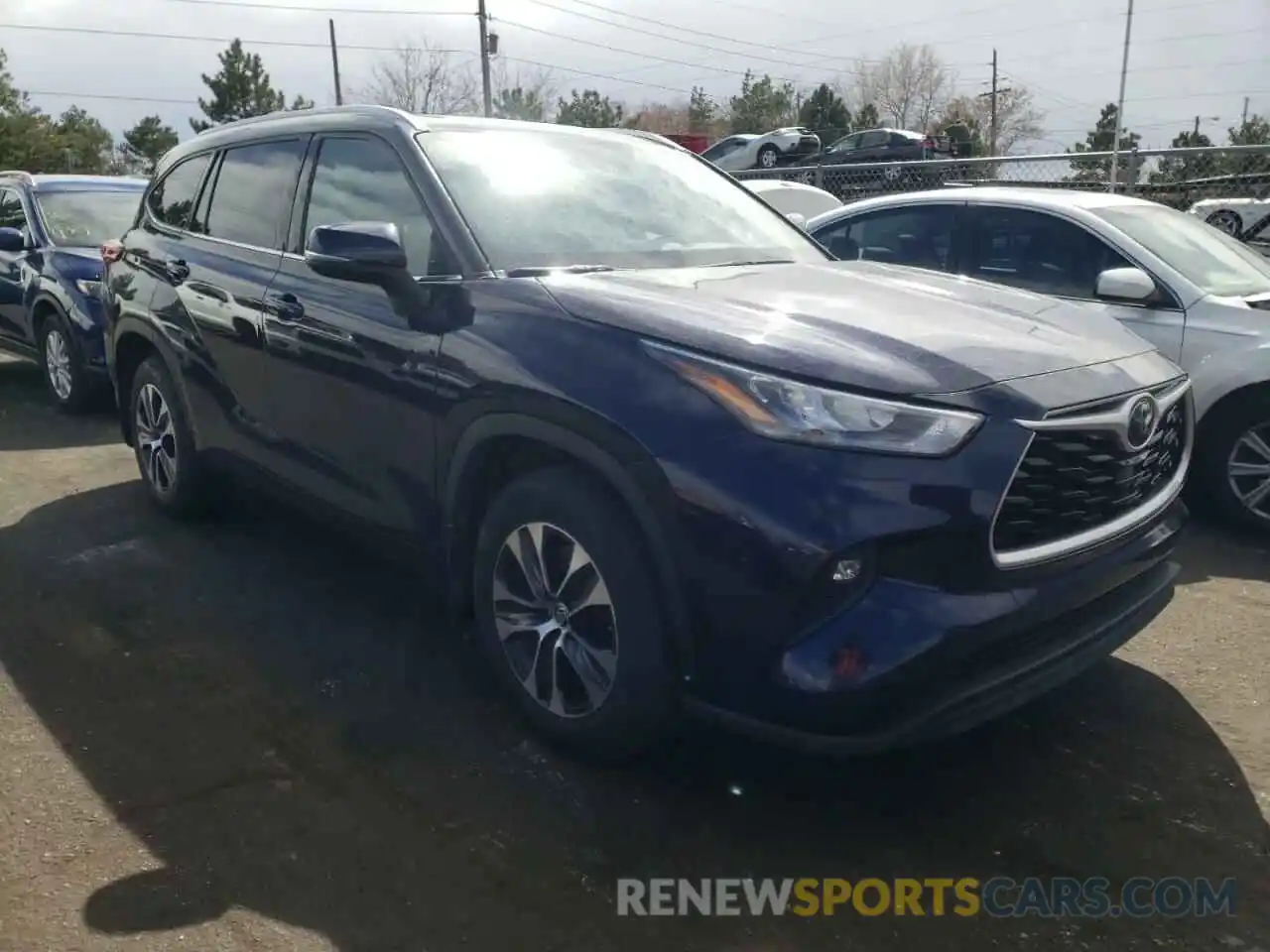 1 Photograph of a damaged car 5TDGZRBHXLS509543 TOYOTA HIGHLANDER 2020