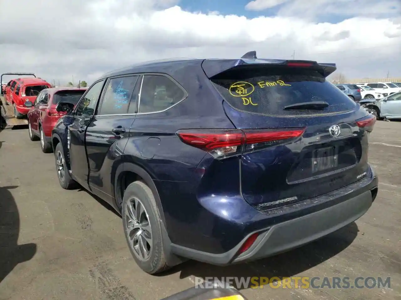 3 Photograph of a damaged car 5TDGZRBHXLS509543 TOYOTA HIGHLANDER 2020