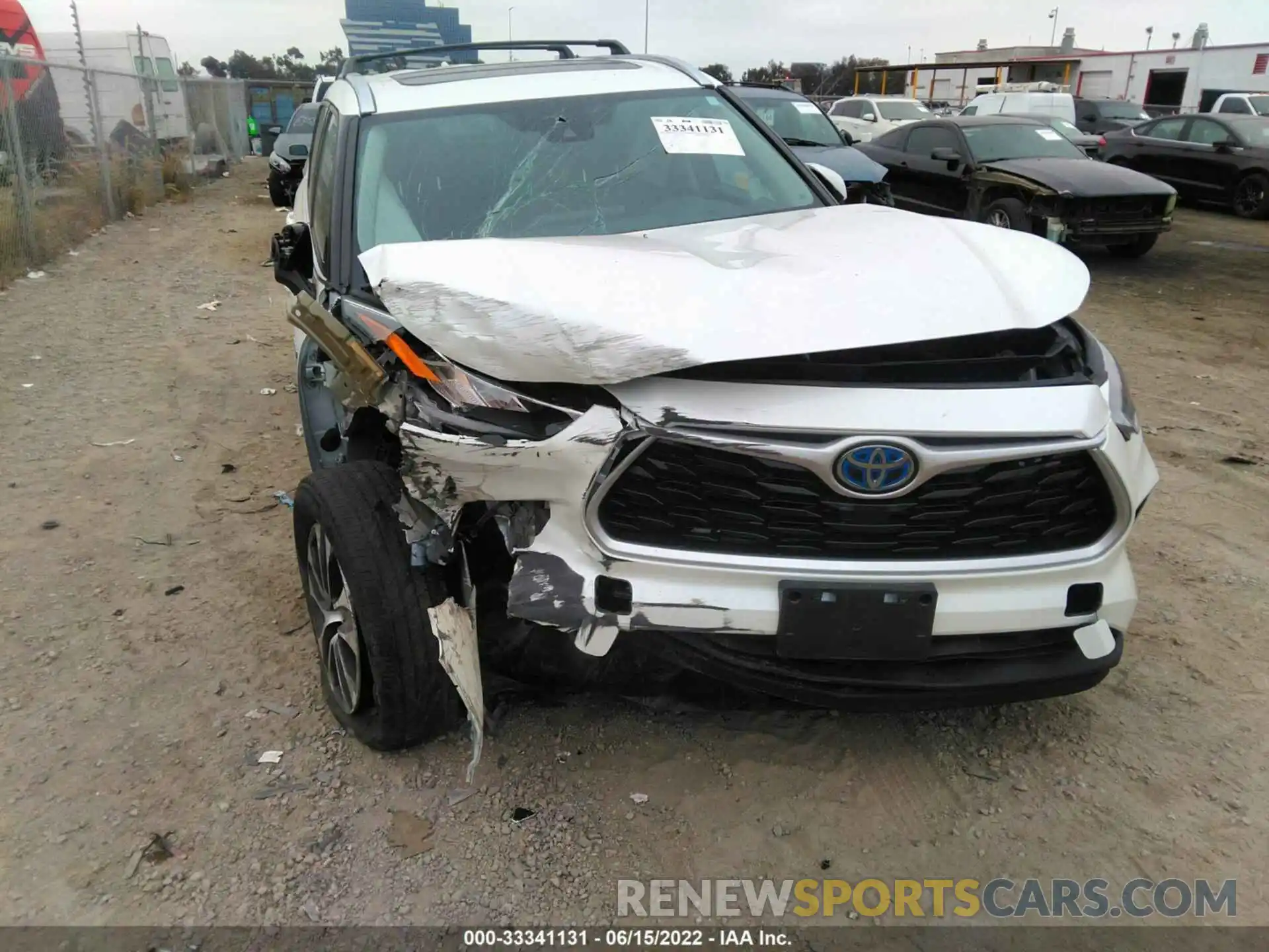 6 Photograph of a damaged car 5TDHARAH1LS502011 TOYOTA HIGHLANDER 2020