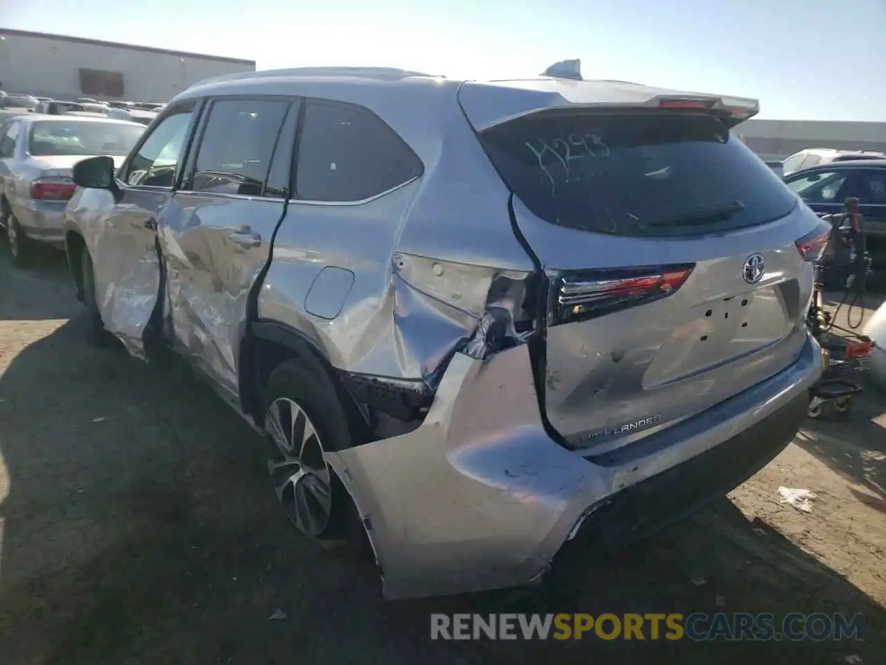 3 Photograph of a damaged car 5TDHARAH2LS500509 TOYOTA HIGHLANDER 2020