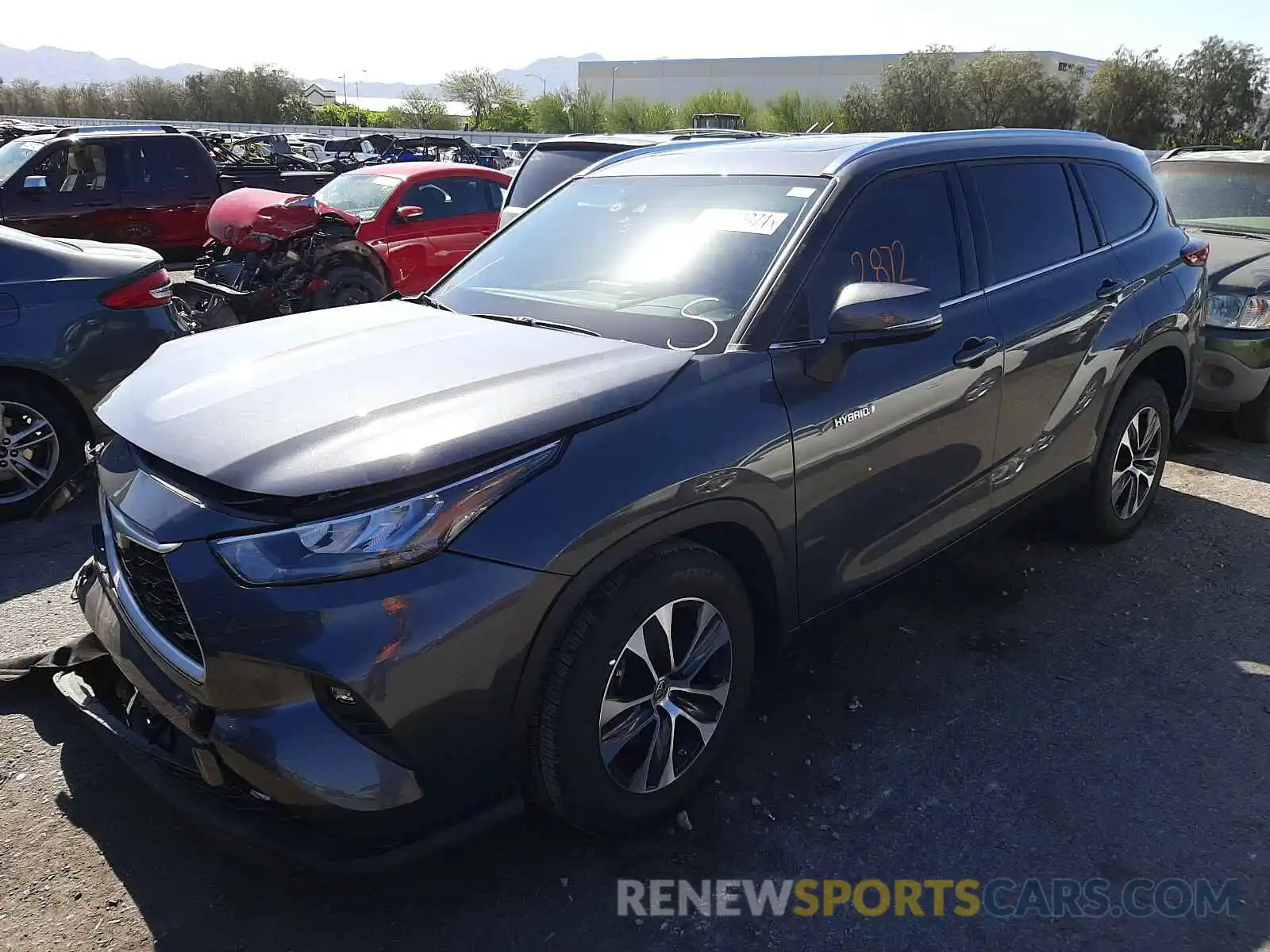 2 Photograph of a damaged car 5TDHARAHXLS502475 TOYOTA HIGHLANDER 2020