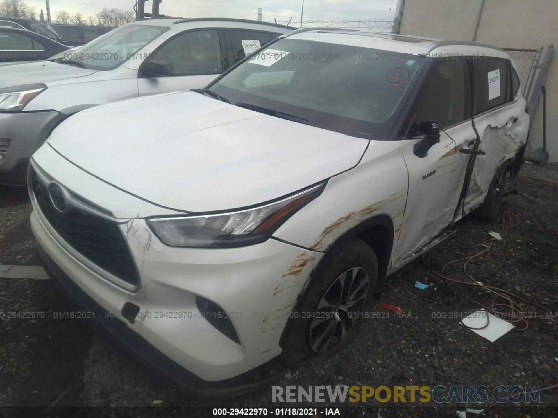 2 Photograph of a damaged car 5TDHBRCH0LS509574 TOYOTA HIGHLANDER 2020