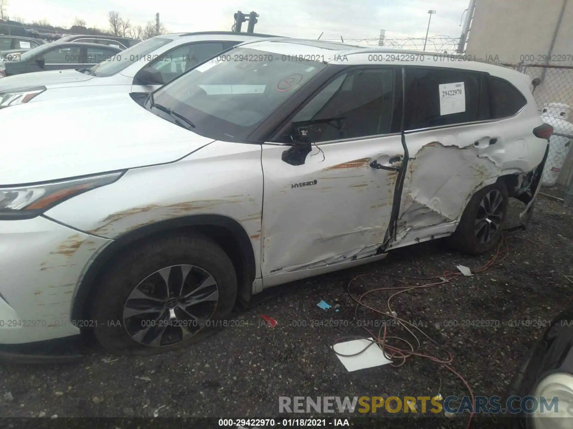 6 Photograph of a damaged car 5TDHBRCH0LS509574 TOYOTA HIGHLANDER 2020