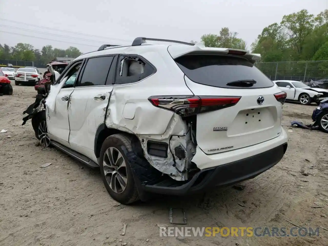 3 Photograph of a damaged car 5TDHBRCH1LS502844 TOYOTA HIGHLANDER 2020