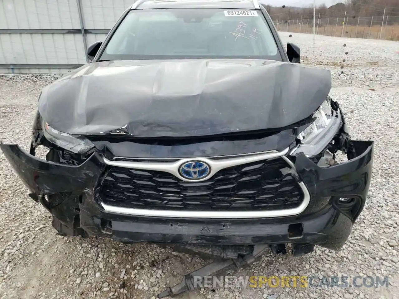 9 Photograph of a damaged car 5TDHBRCH1LS504397 TOYOTA HIGHLANDER 2020