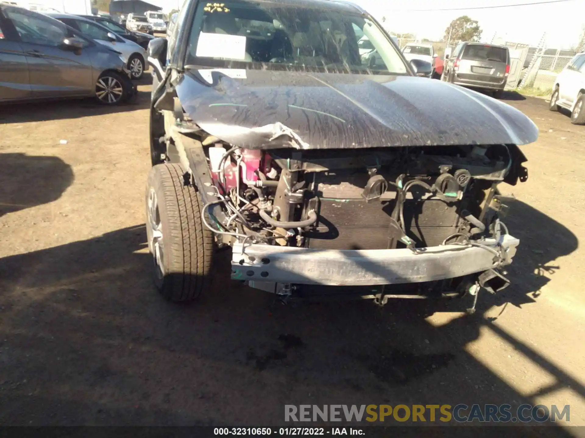 6 Photograph of a damaged car 5TDHBRCH1LS505727 TOYOTA HIGHLANDER 2020