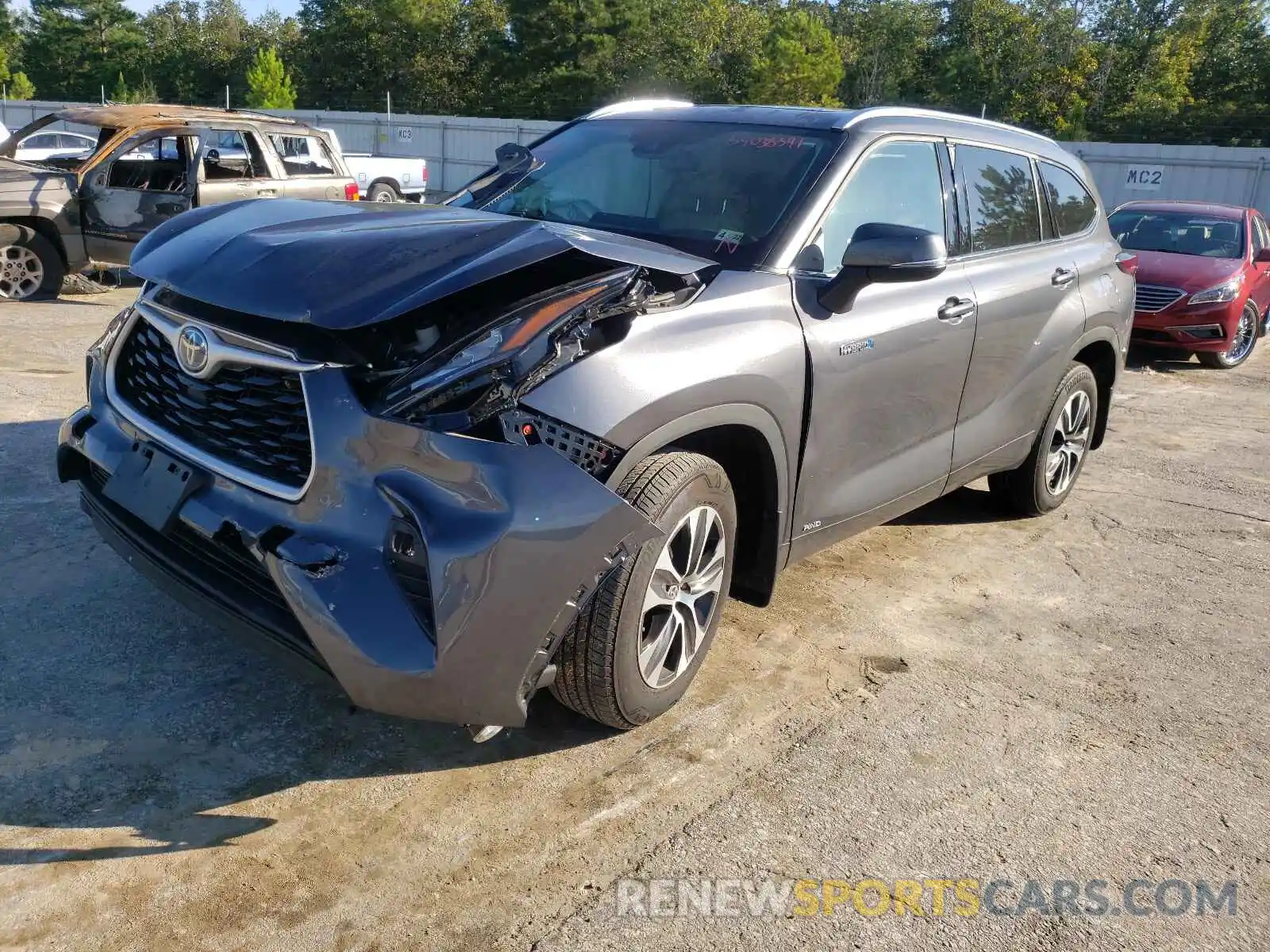 2 Photograph of a damaged car 5TDHBRCH1LS507235 TOYOTA HIGHLANDER 2020