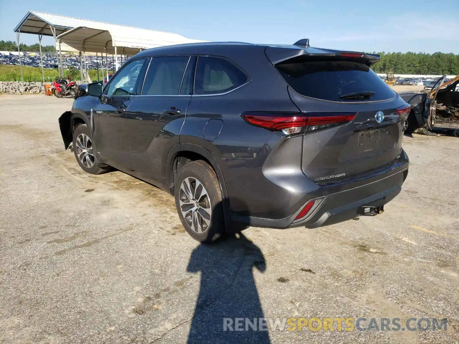 3 Photograph of a damaged car 5TDHBRCH1LS507235 TOYOTA HIGHLANDER 2020