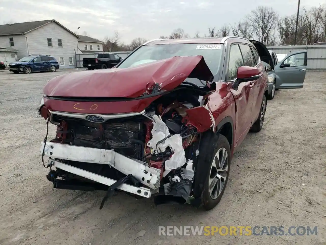 2 Photograph of a damaged car 5TDHBRCH2LS509544 TOYOTA HIGHLANDER 2020