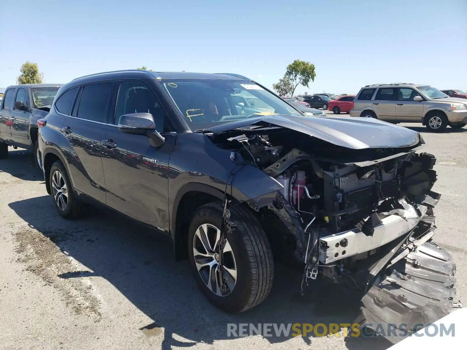 1 Photograph of a damaged car 5TDHBRCH2LS513643 TOYOTA HIGHLANDER 2020