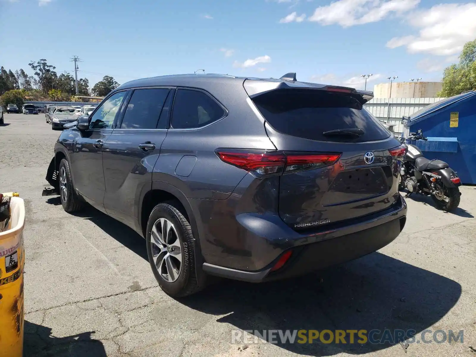 3 Photograph of a damaged car 5TDHBRCH2LS513643 TOYOTA HIGHLANDER 2020