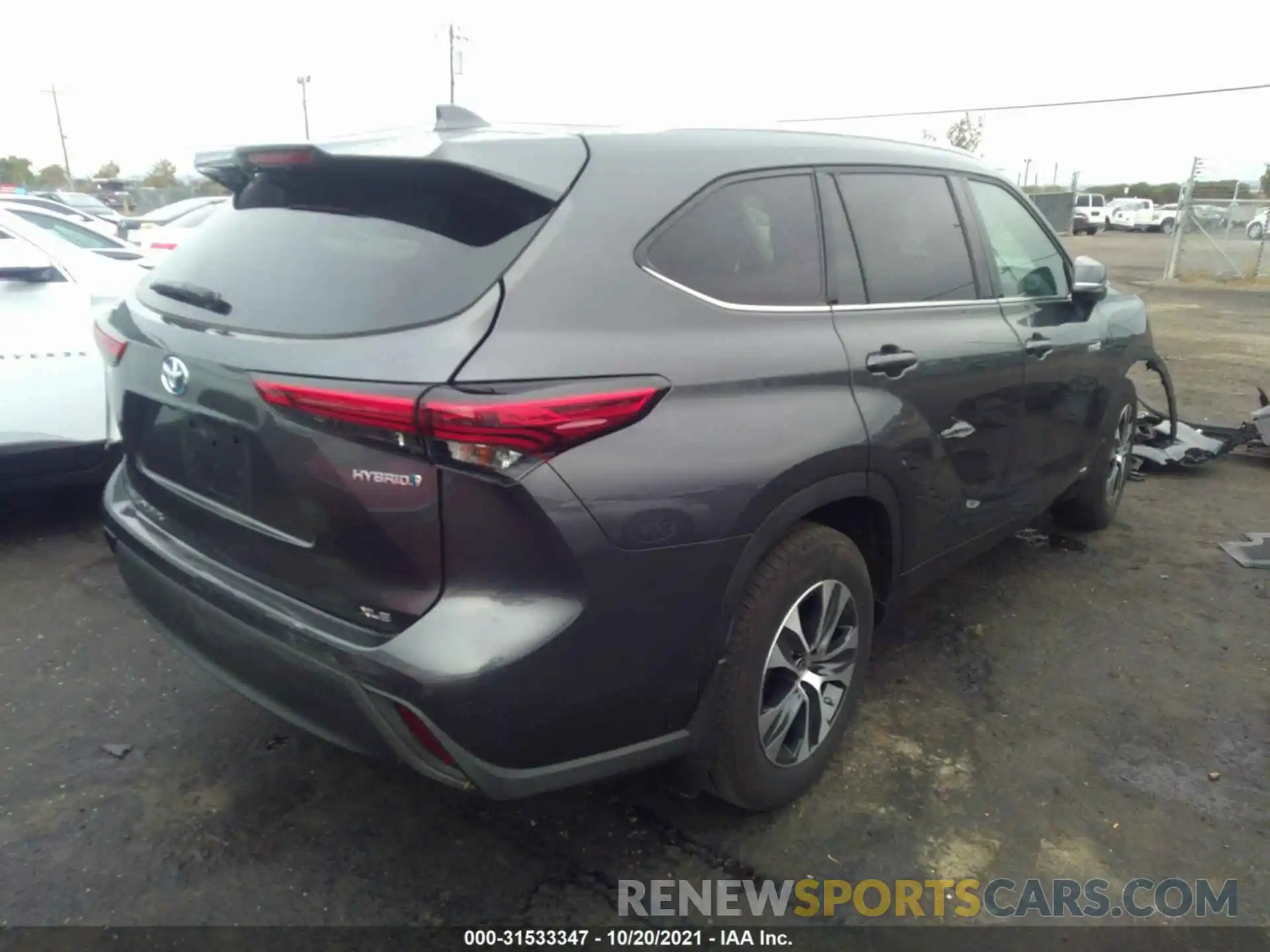 4 Photograph of a damaged car 5TDHBRCH2LS514226 TOYOTA HIGHLANDER 2020