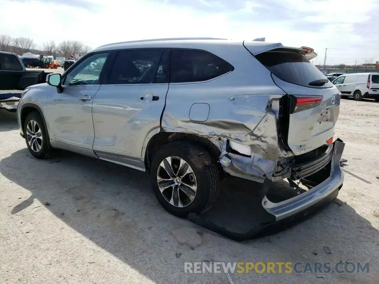 3 Photograph of a damaged car 5TDHBRCH3LS006119 TOYOTA HIGHLANDER 2020