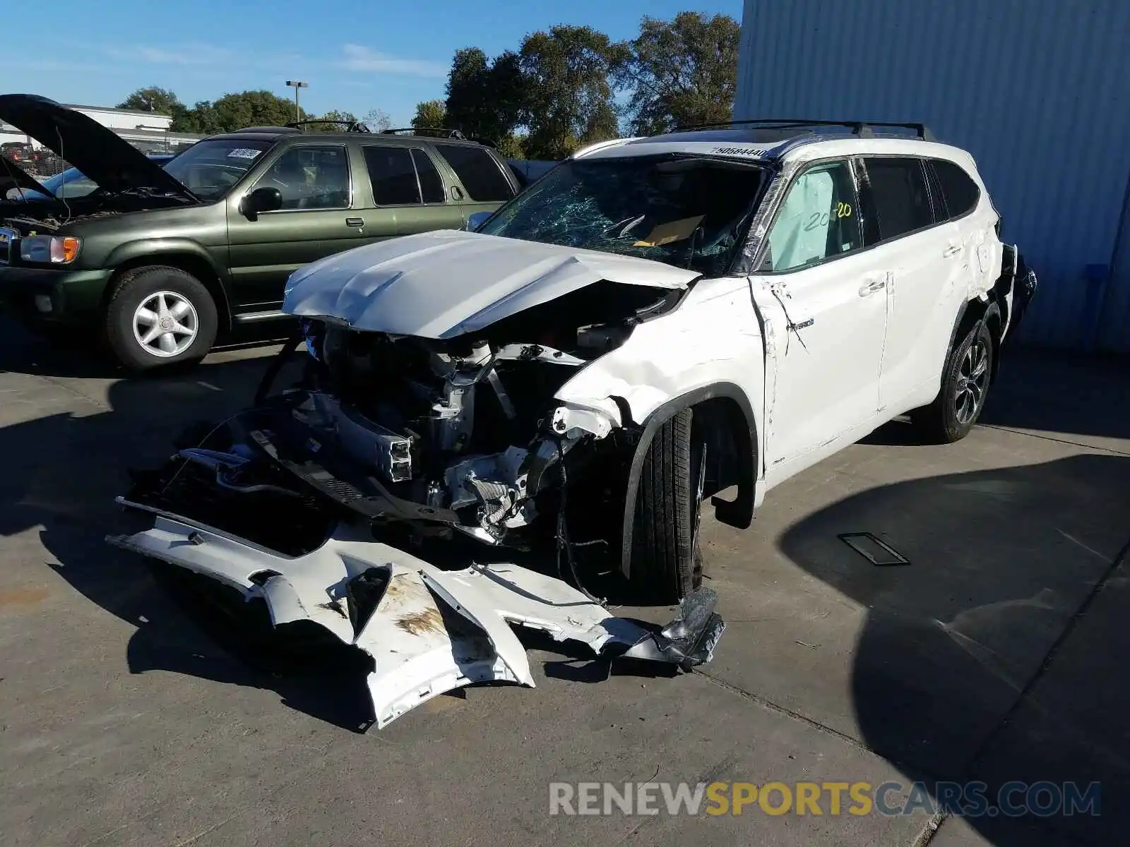 2 Photograph of a damaged car 5TDHBRCH3LS505423 TOYOTA HIGHLANDER 2020