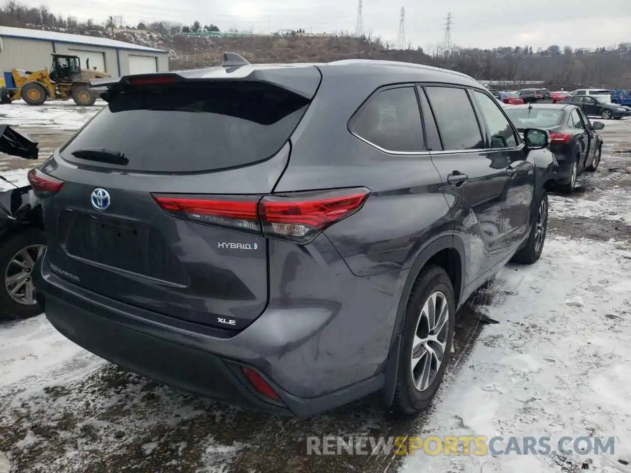 4 Photograph of a damaged car 5TDHBRCH4LS000877 TOYOTA HIGHLANDER 2020