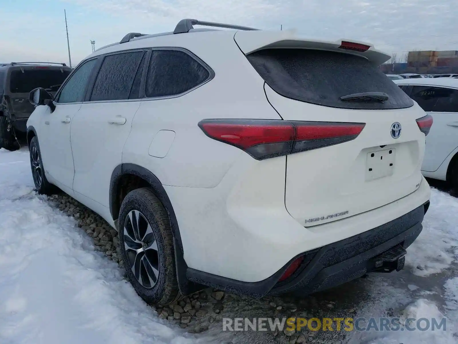 3 Photograph of a damaged car 5TDHBRCH4LS502174 TOYOTA HIGHLANDER 2020