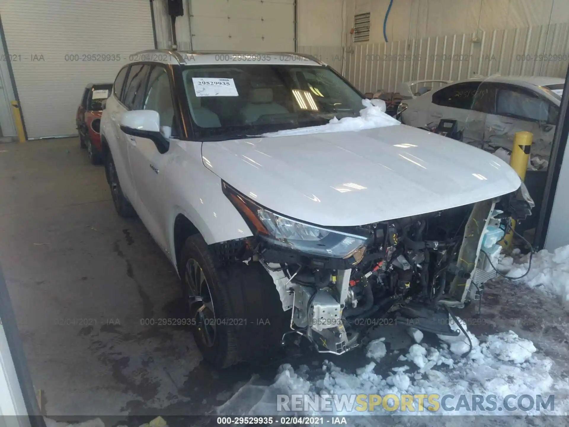 1 Photograph of a damaged car 5TDHBRCH5LS502670 TOYOTA HIGHLANDER 2020