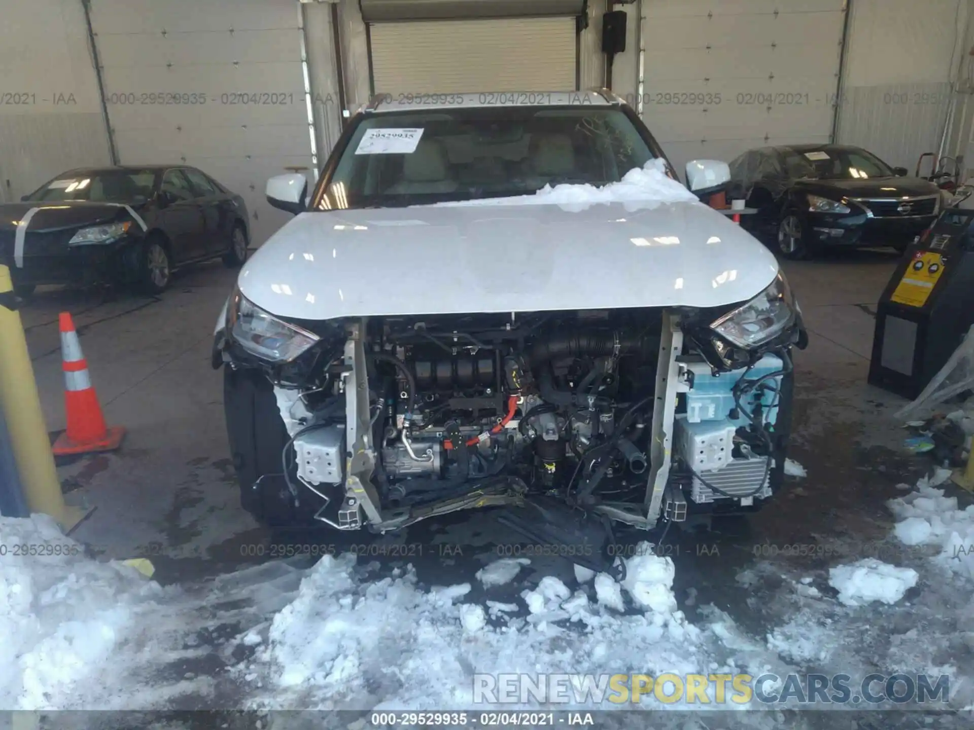 6 Photograph of a damaged car 5TDHBRCH5LS502670 TOYOTA HIGHLANDER 2020