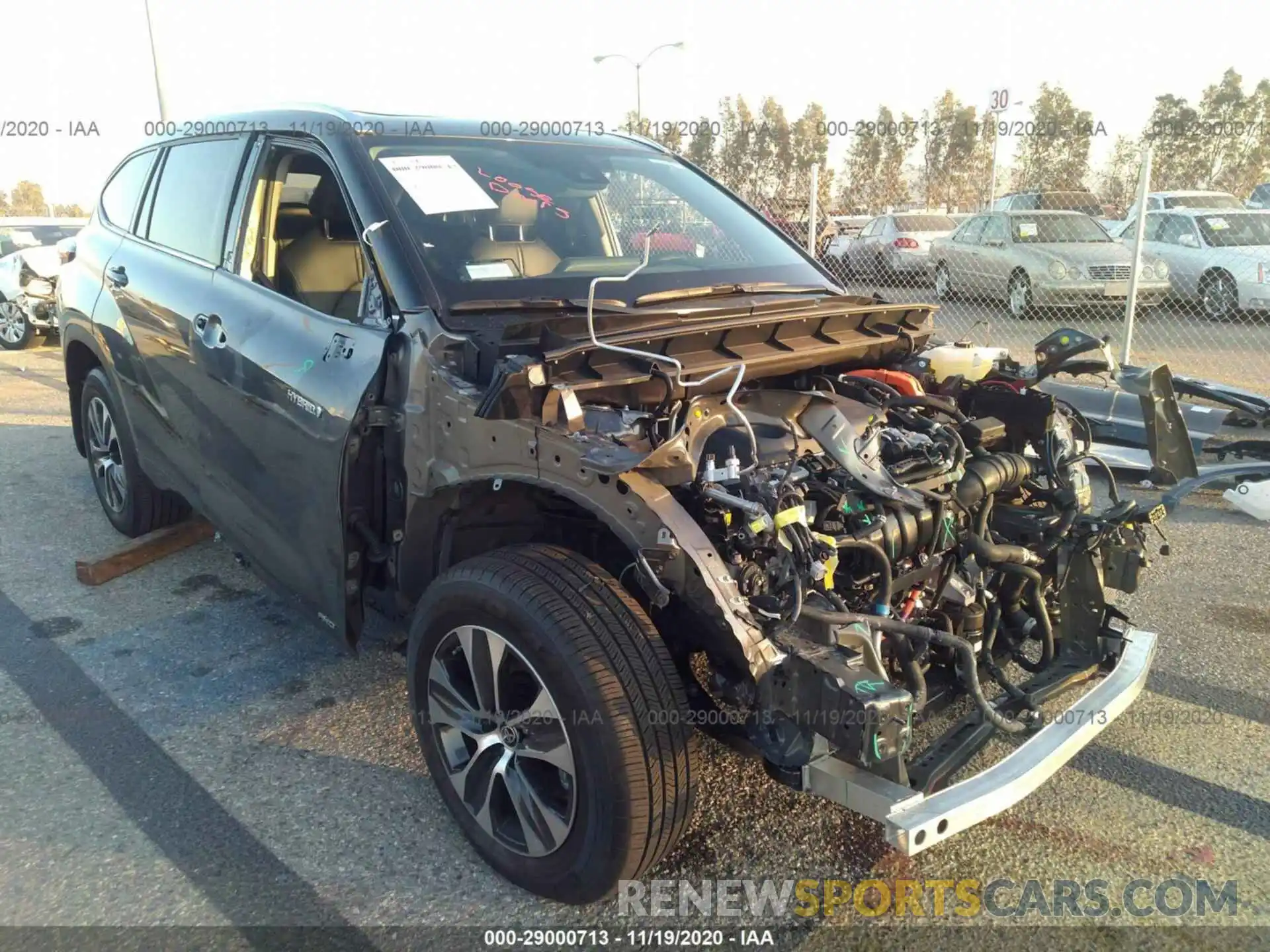 1 Photograph of a damaged car 5TDHBRCH5LS507674 TOYOTA HIGHLANDER 2020