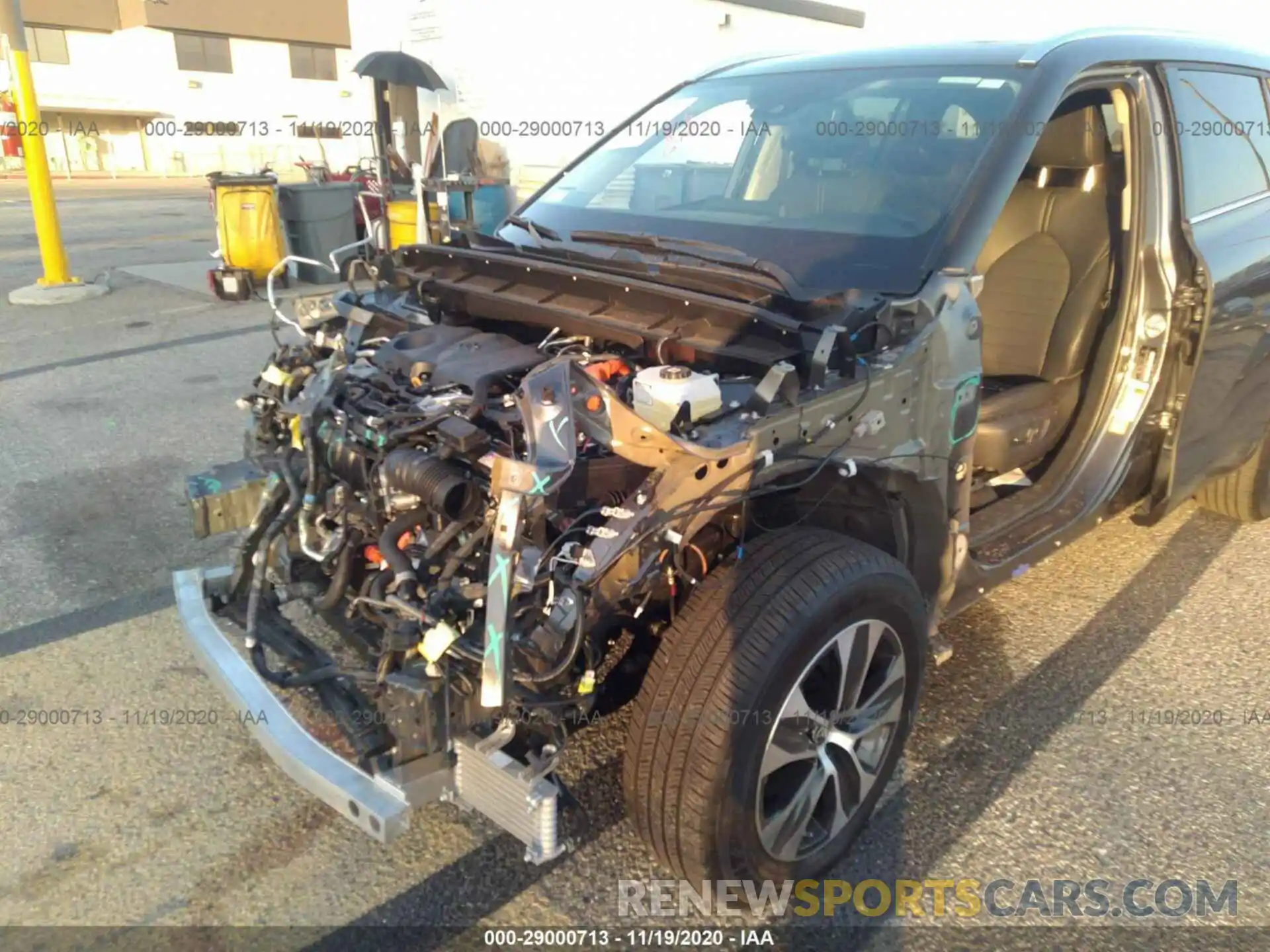 6 Photograph of a damaged car 5TDHBRCH5LS507674 TOYOTA HIGHLANDER 2020