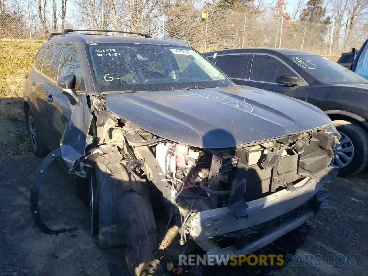 1 Photograph of a damaged car 5TDHBRCH6LS501561 TOYOTA HIGHLANDER 2020