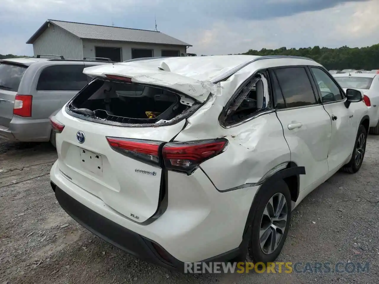 9 Photograph of a damaged car 5TDHBRCH6LS503701 TOYOTA HIGHLANDER 2020