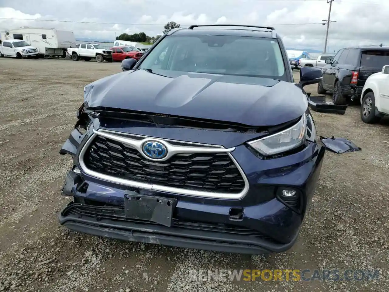 5 Photograph of a damaged car 5TDHBRCH6LS505075 TOYOTA HIGHLANDER 2020