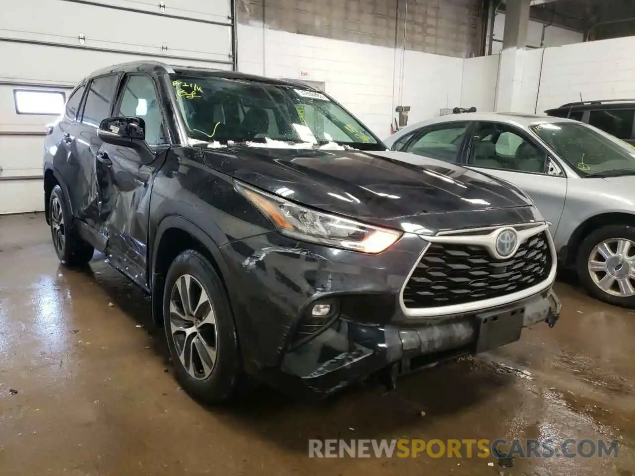 1 Photograph of a damaged car 5TDHBRCH7LS504243 TOYOTA HIGHLANDER 2020