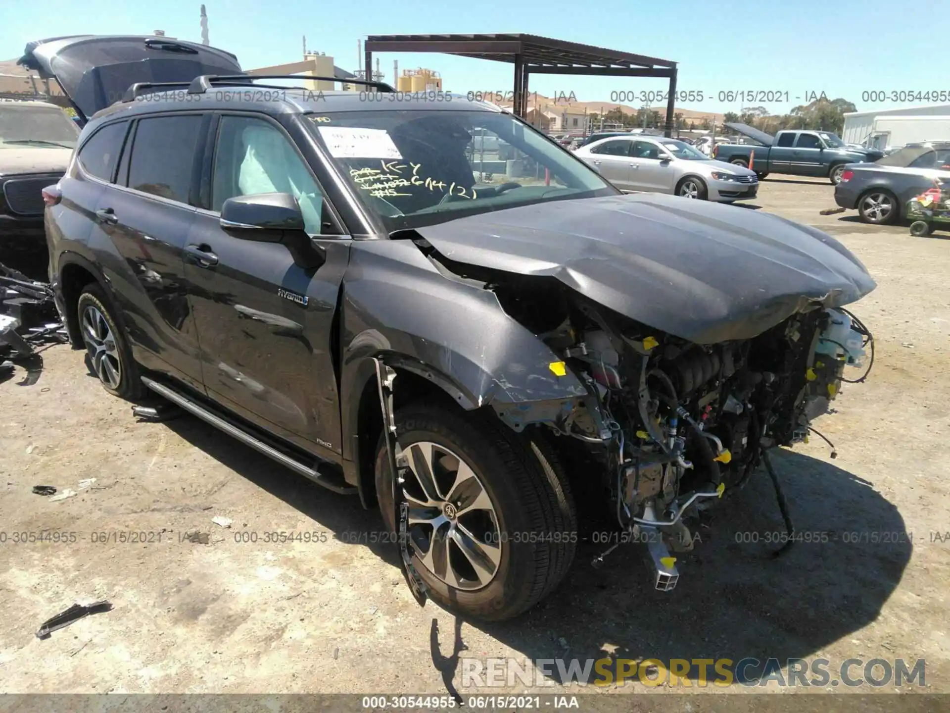 1 Photograph of a damaged car 5TDHBRCH7LS511032 TOYOTA HIGHLANDER 2020