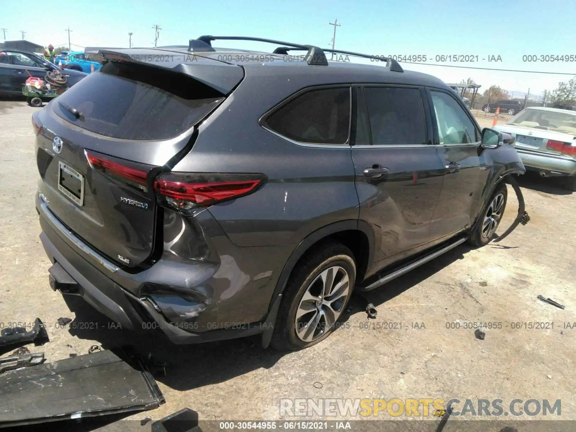 4 Фотография поврежденного автомобиля 5TDHBRCH7LS511032 TOYOTA HIGHLANDER 2020